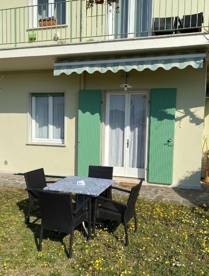 Oleander House Apartments Torri Del Benaco Exterior foto